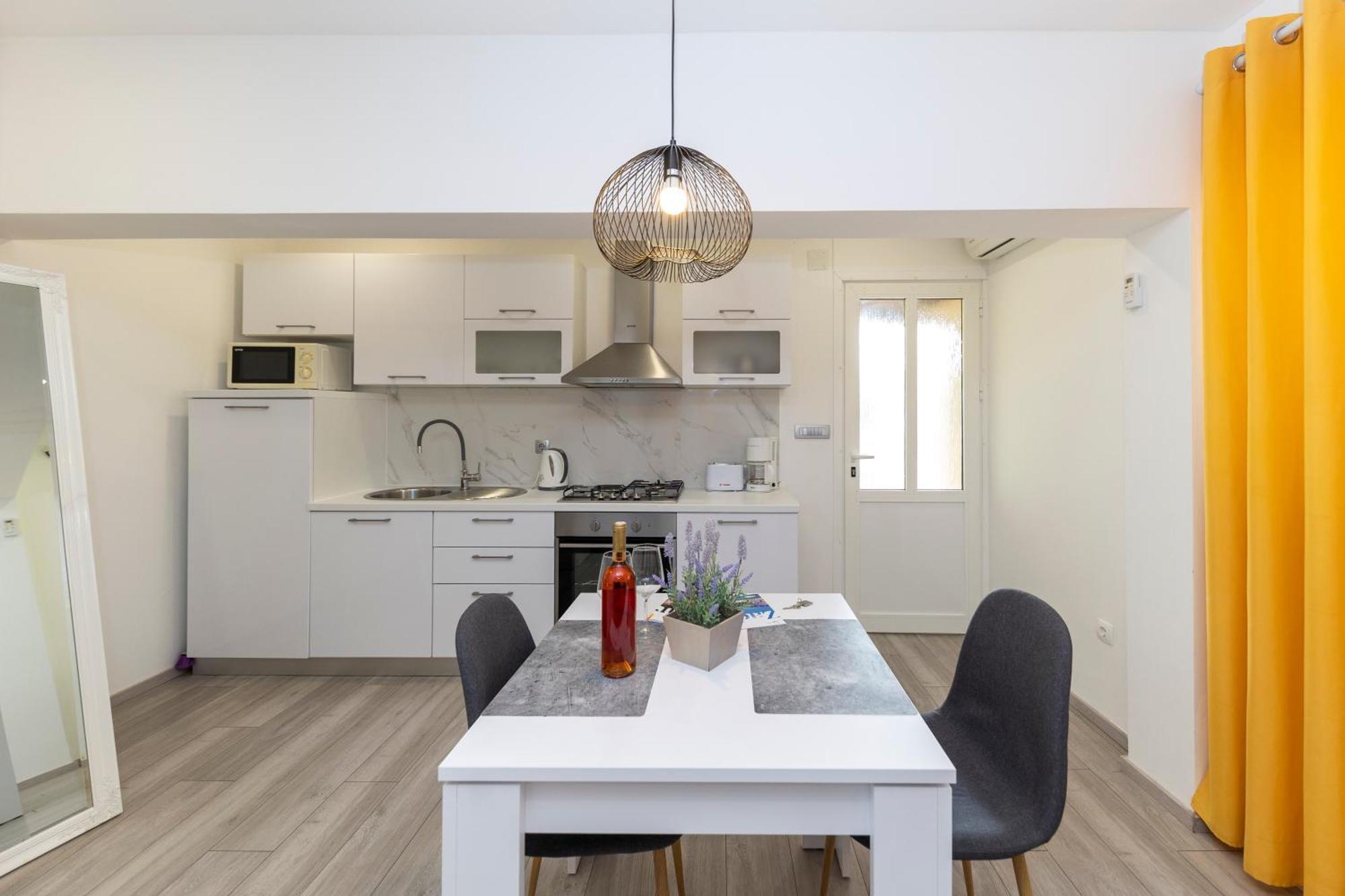 Family Apartments Zadar - Ryanair Exclusive Exterior photo