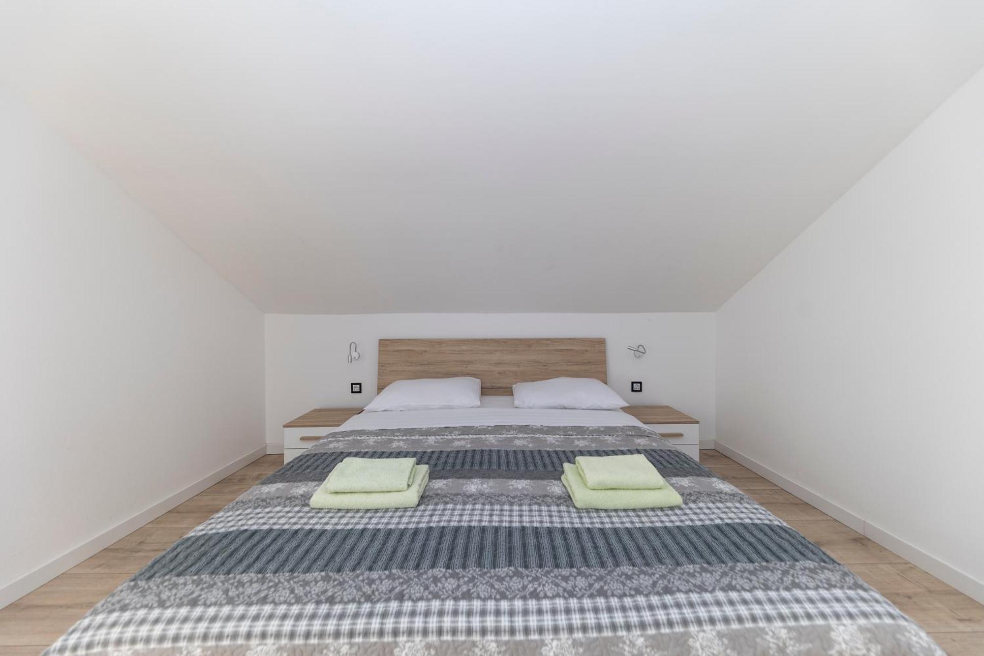 Family Apartments Zadar - Ryanair Exclusive Exterior photo