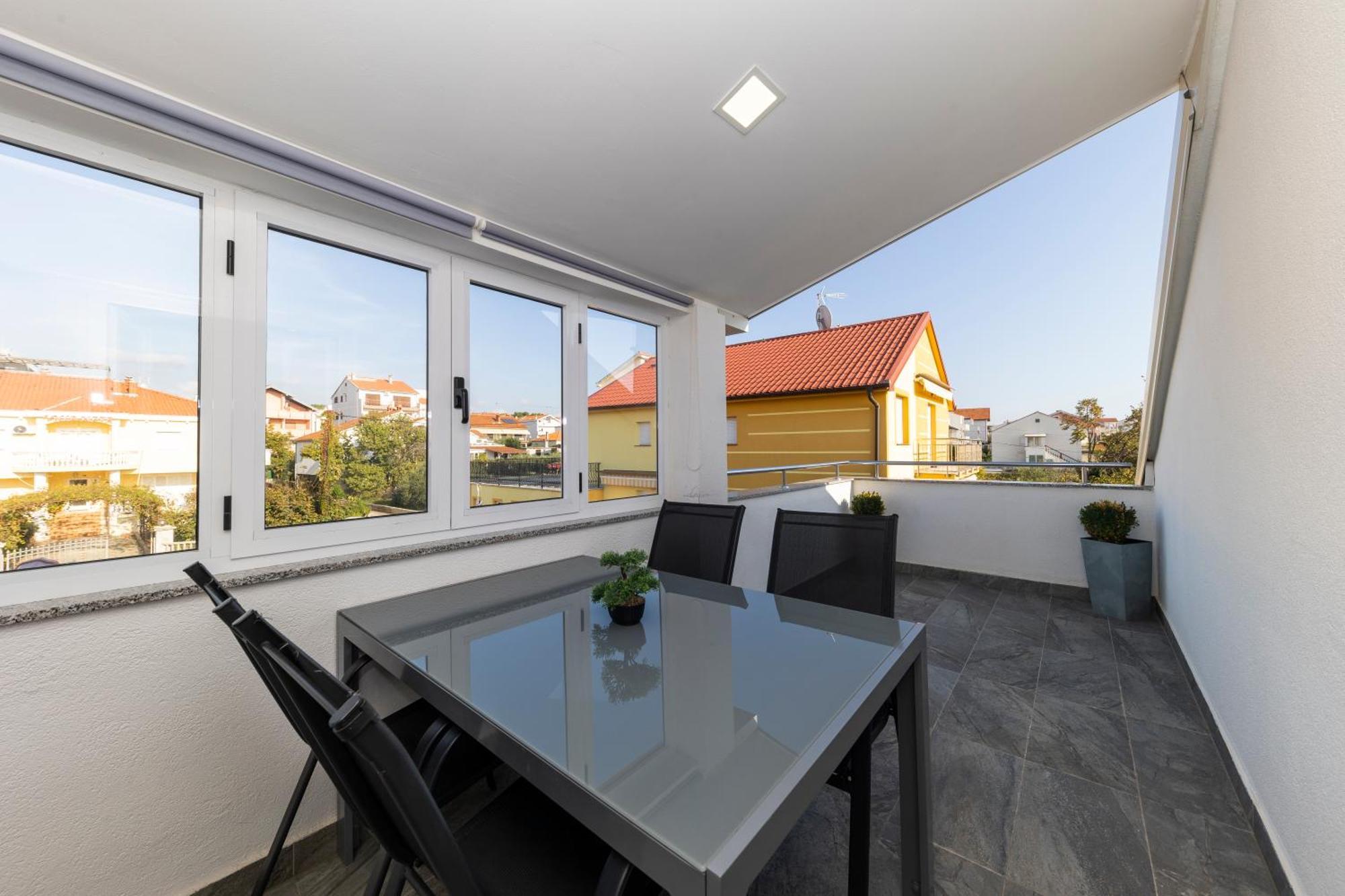 Family Apartments Zadar - Ryanair Exclusive Exterior photo